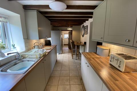Llyscynnen Henfwlch Road, Carmarthen, SA33 6AJ
