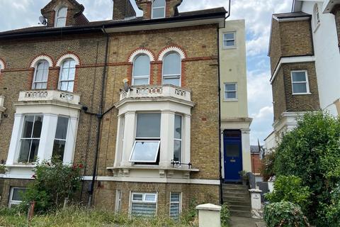 1 bedroom flat to rent - Upper Grove, London