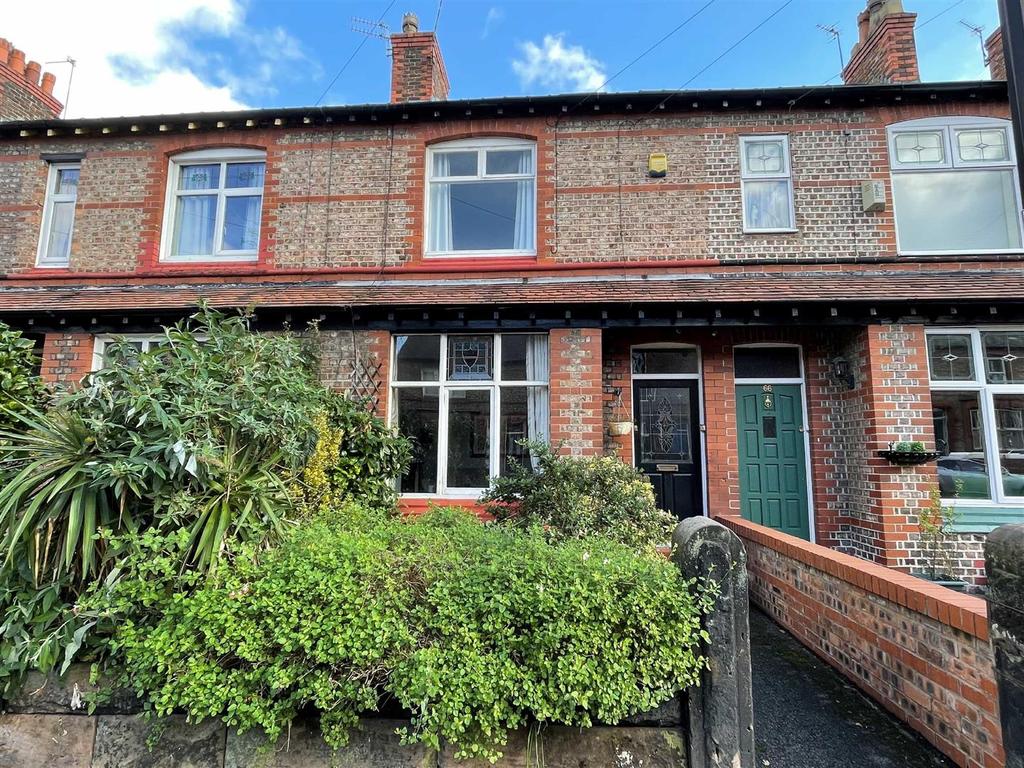 Hawthorn Road, Hale 4 bed terraced house £1,850 pcm (£427 pw)