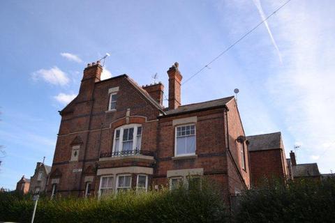 6 bedroom terraced house for sale - College Street, Leicester