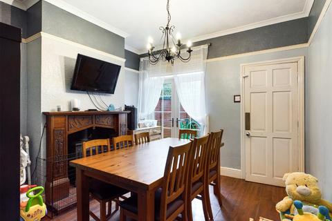 3 bedroom terraced house for sale - South Street, Wolverhampton