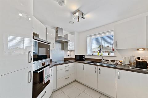 1 bedroom apartment for sale, Lancer House, Butt Road, Colchester, Essex, CO2 7WE