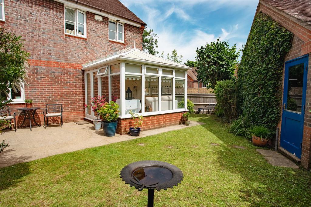 Pellings Farm Close, Crowborough 4 bed detached house £550,000