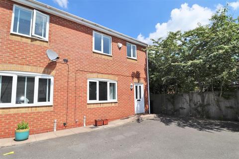 3 bedroom semi-detached house to rent - Doulton Court, Bedworth