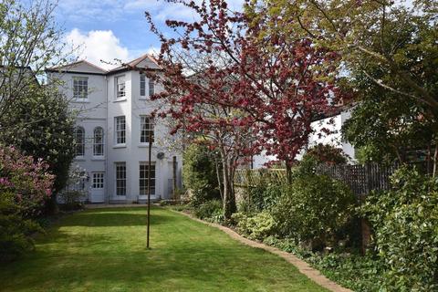 6 bedroom townhouse to rent - George Street, Ryde, PO33 2JF