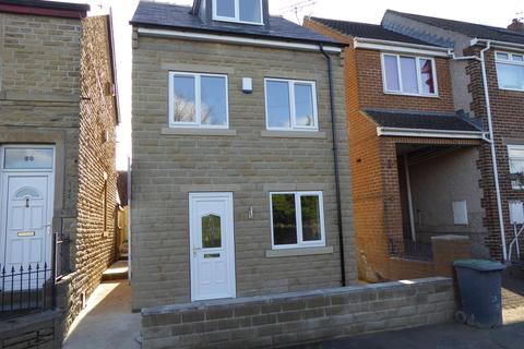 3 bedroom house to rent - Wharncliffe Drive, Bradford