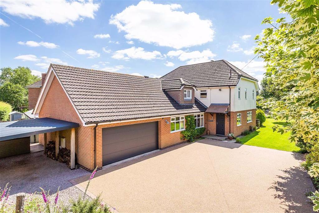 Vicarage Lane, Scothern, Lincoln, Lincolnshire 5 bed detached house £