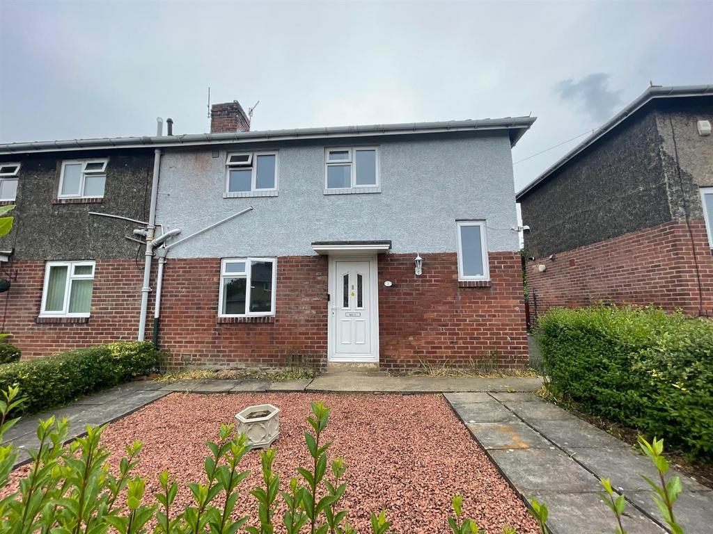 Castle Road, Prudhoe 2 bed semidetached house £130,000