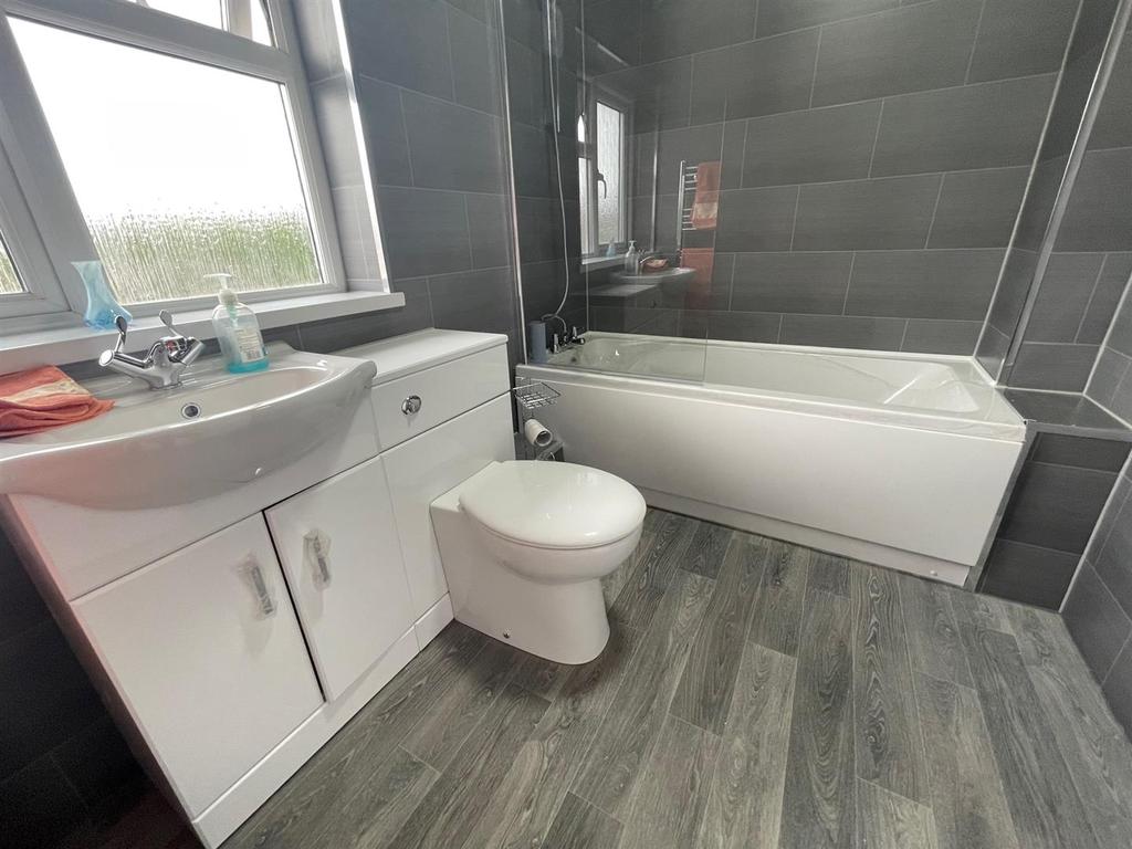 Castle Road, Prudhoe 2 bed semidetached house £130,000