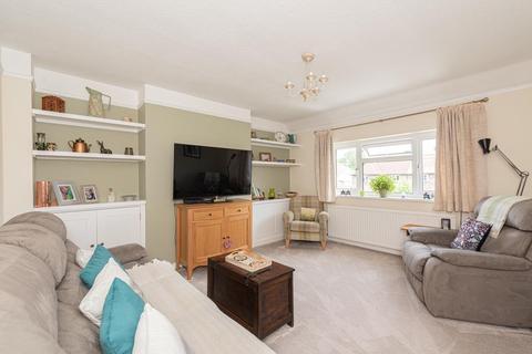 3b Parkhurst, Epsom, KT19 8QZ