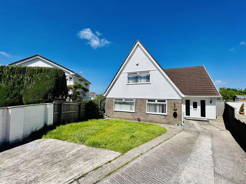 Pen Y Morfa, Penclawdd, Swansea 4 bed detached house £375,000