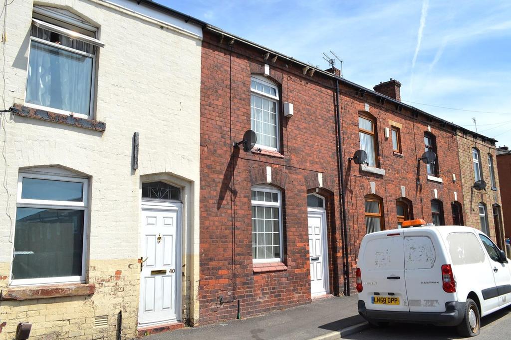 Stanley Road, Chadderton, Oldham 2 bed house £115,000
