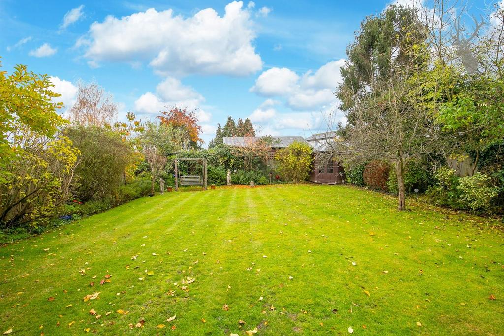 Coppice Row, Theydon Bois, Epping 4 bed detached house £995,000