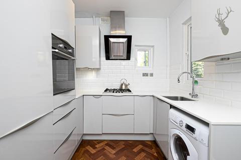 19 Birstall Road, London, N15 5EN