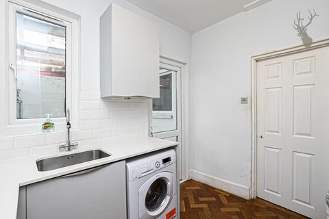 19 Birstall Road, London, N15 5EN