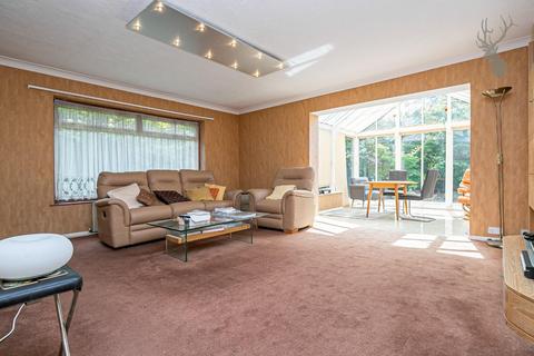 19 Hornbeam Close, Theydon Bois, Epping, CM16 7JT