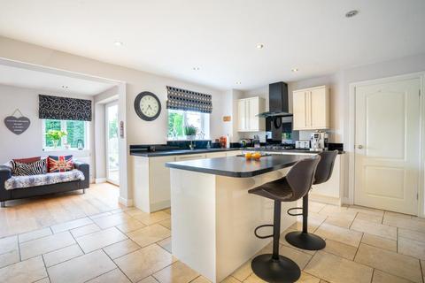 4 bedroom detached house for sale - Aintree Court, Tadcaster Road, York
