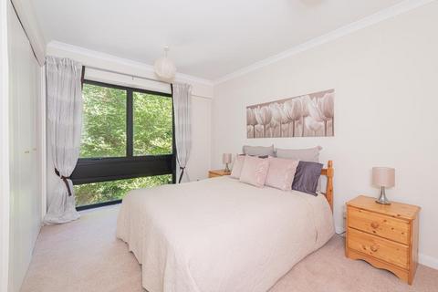 6 Pitt Place, Epsom, KT17 4PY