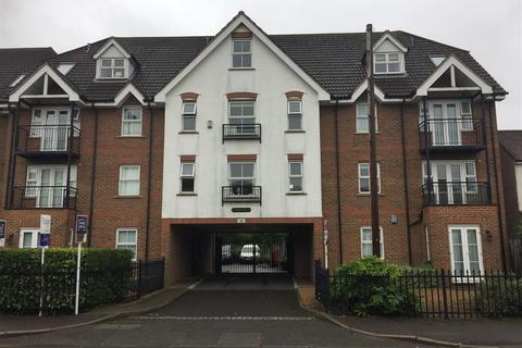 2 bedroom flat to rent - Flat 11, Haverstock Place, Romford