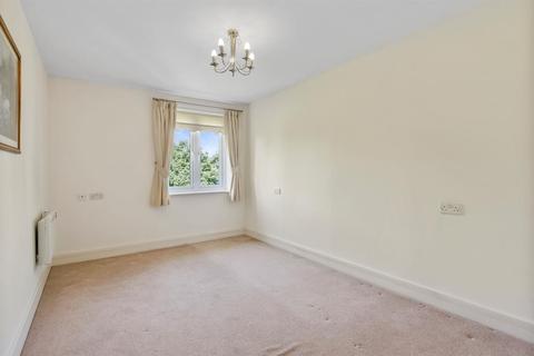 2 bedroom apartment for sale - Eadhelm Court, Penlee Close, Edenbridge