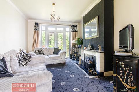 15 Kensington Drive, Woodford Green, IG8 8LR
