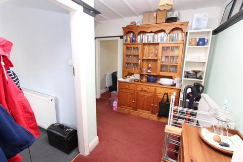 5 Hawkwood Crescent, London, E4 7PL