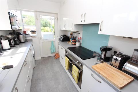 5 Hawkwood Crescent, London, E4 7PL