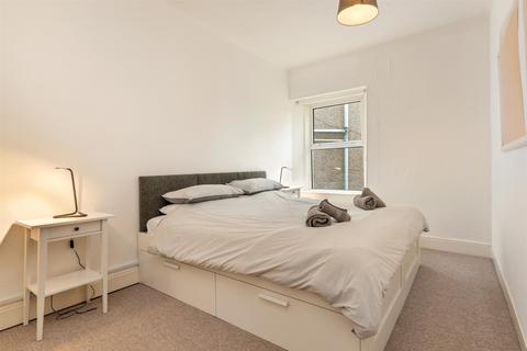 2 bedroom apartment for sale - Glen Court, Little Haven, Haverfordwest