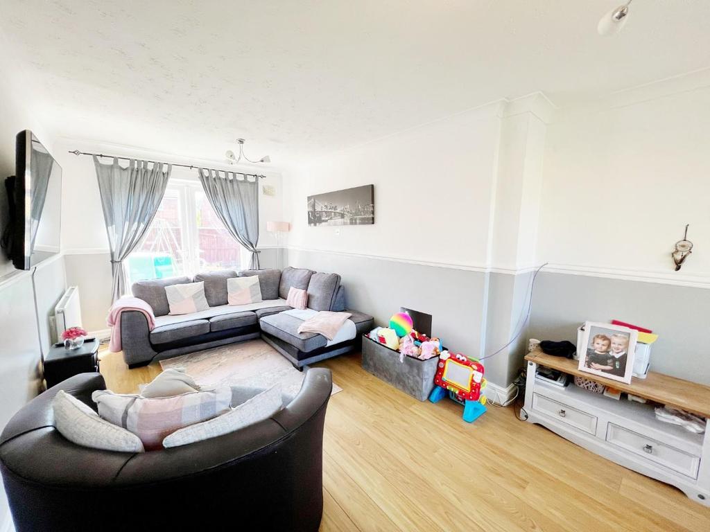 Meadow Road, Trimdon Village 2 bed semidetached house £84,950