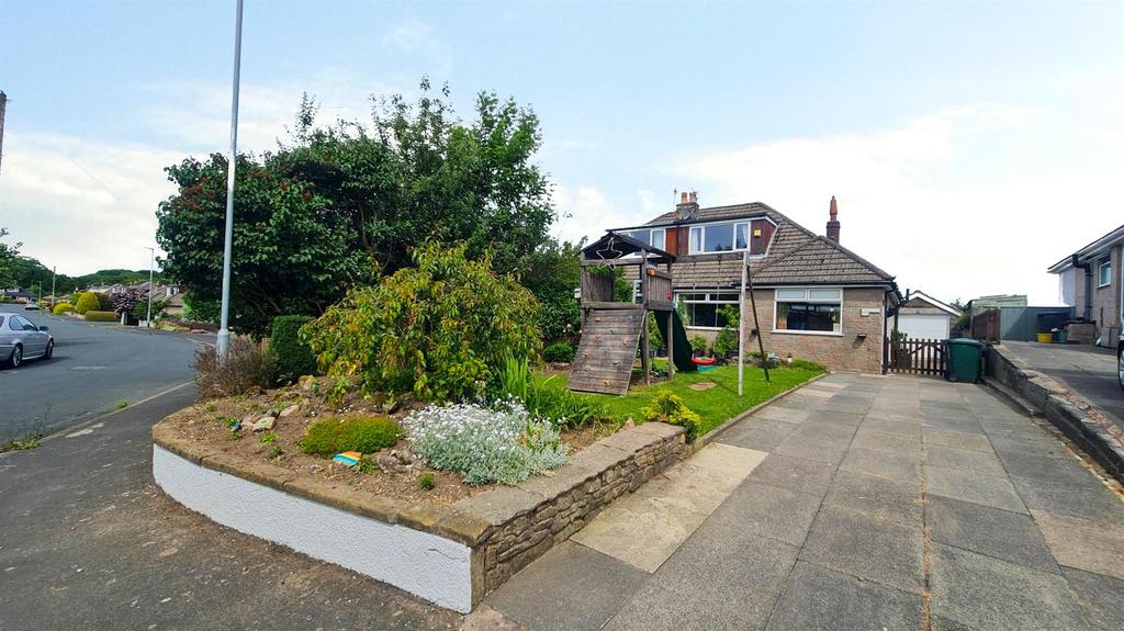 Meadow Park, Galgate, Lancaster 3 bed semidetached bungalow £234,950