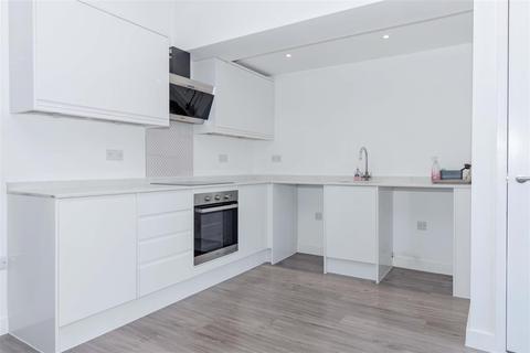 1 bedroom flat for sale - South Street, Lancing