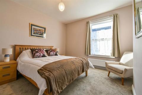 2 bedroom house to rent - Wellington Street, York