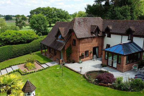 4 bedroom country house for sale - Berkswell Road, Meriden, Warwickshire CV7 7LB
