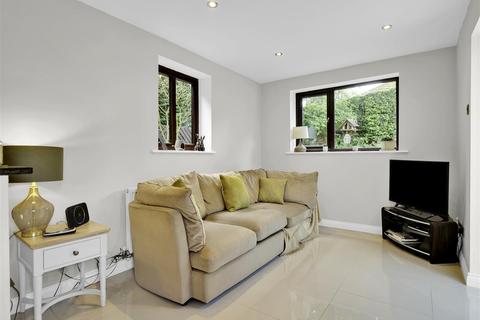 The White Cottage Berkswell Road, Meriden, Coventry, CV7 7LB
