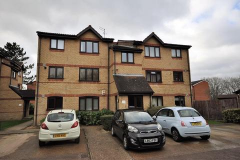2 bedroom house to rent - Courtlands Close, Watford