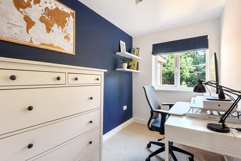 58 Sherriff Close, Esher, KT10 8AT
