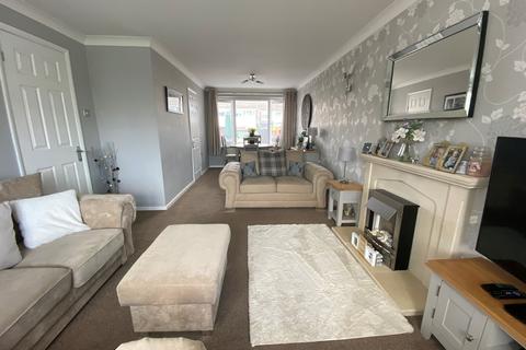 3 bedroom terraced house for sale - Truro Way, Jarrow, Tyne and Wear, NE32 4PD