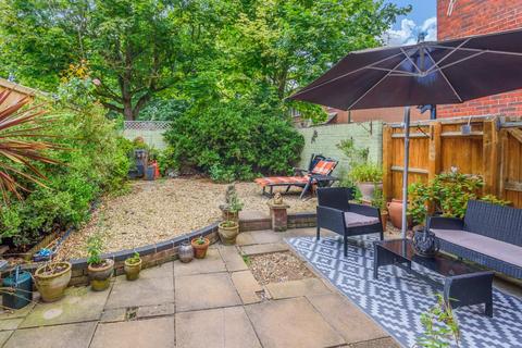 27 Balmoral Road, Didcot, OX11 8TY