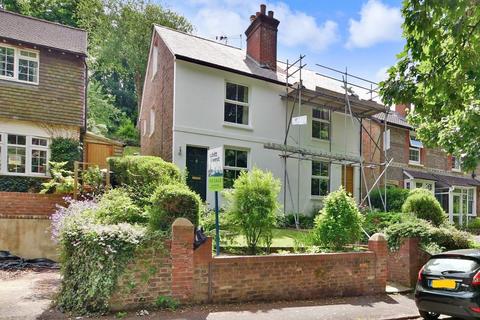 2 bedroom semi-detached house for sale - Harrow Road East, Dorking, Surrey