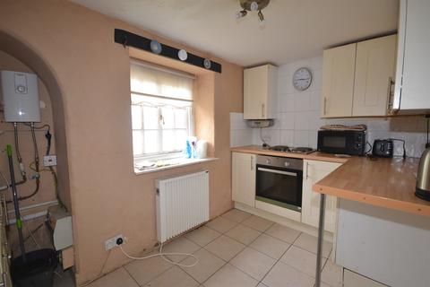 2 bedroom flat for sale - High Street, Selsey, PO20