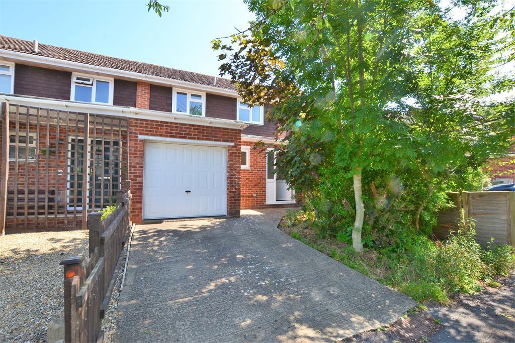 Roman Hackle Avenue, Wymans Brook, Cheltenham, GL50 4ST 3 bed semi