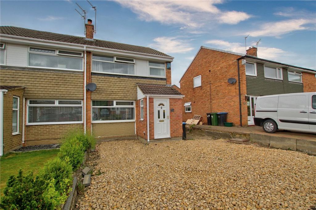 Wynyard Grove, Auckland Park, 3 bed semidetached house £155,000