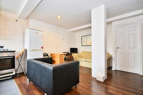 4 bedroom maisonette to rent, Portia Way, Off Burdett Road, Mile End, London, E3
