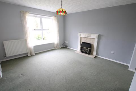 21 Greenway, Burton-on-trent, DE15 0AR