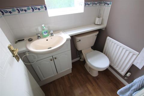 21 Greenway, Burton-on-trent, DE15 0AR