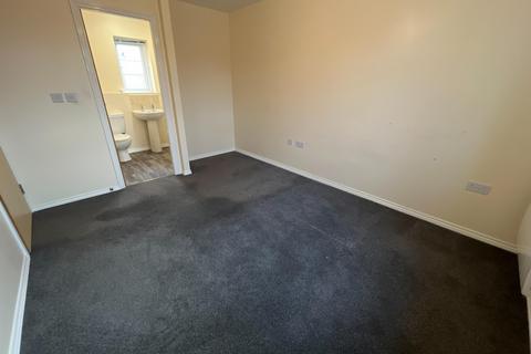 2 bedroom flat to rent, Westminster Drive, Swadlincote, DE11