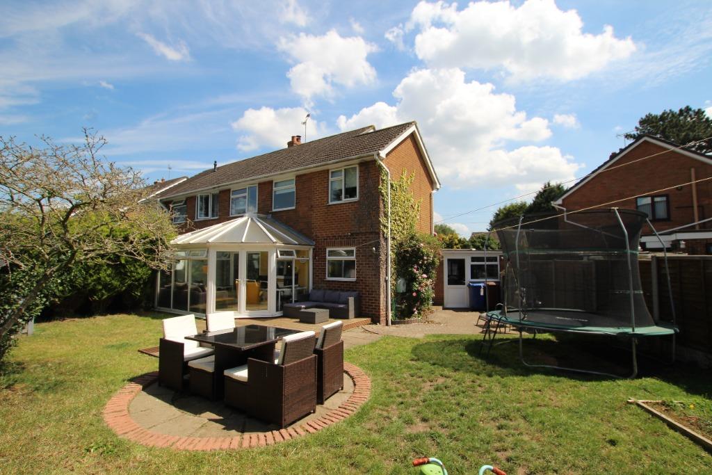 Leamington Road, Branston, DE14 4 bed semidetached house £250,000
