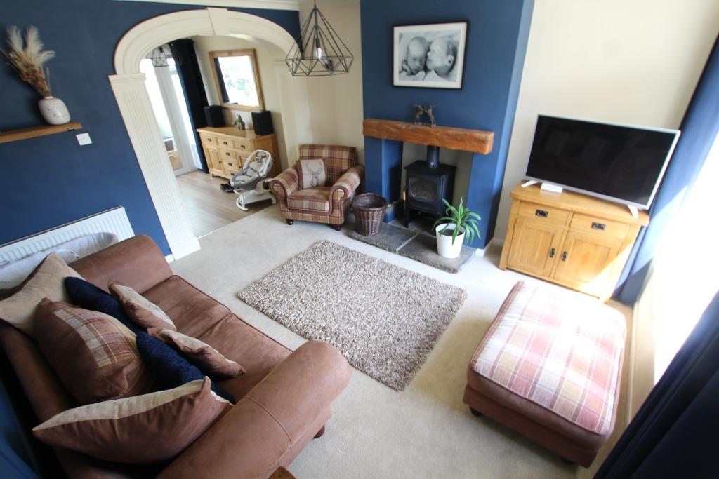 Leamington Road, Branston, DE14 4 bed semidetached house £250,000