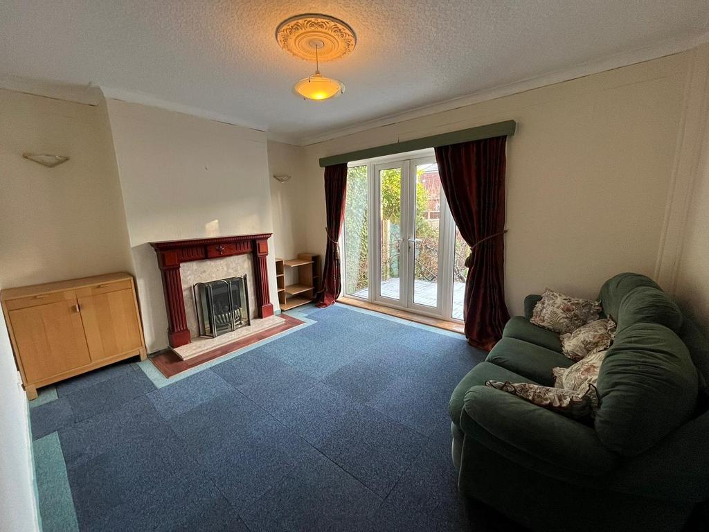 Kingsway, East Didsbury, Manchester, M20 3 bed semidetached house £