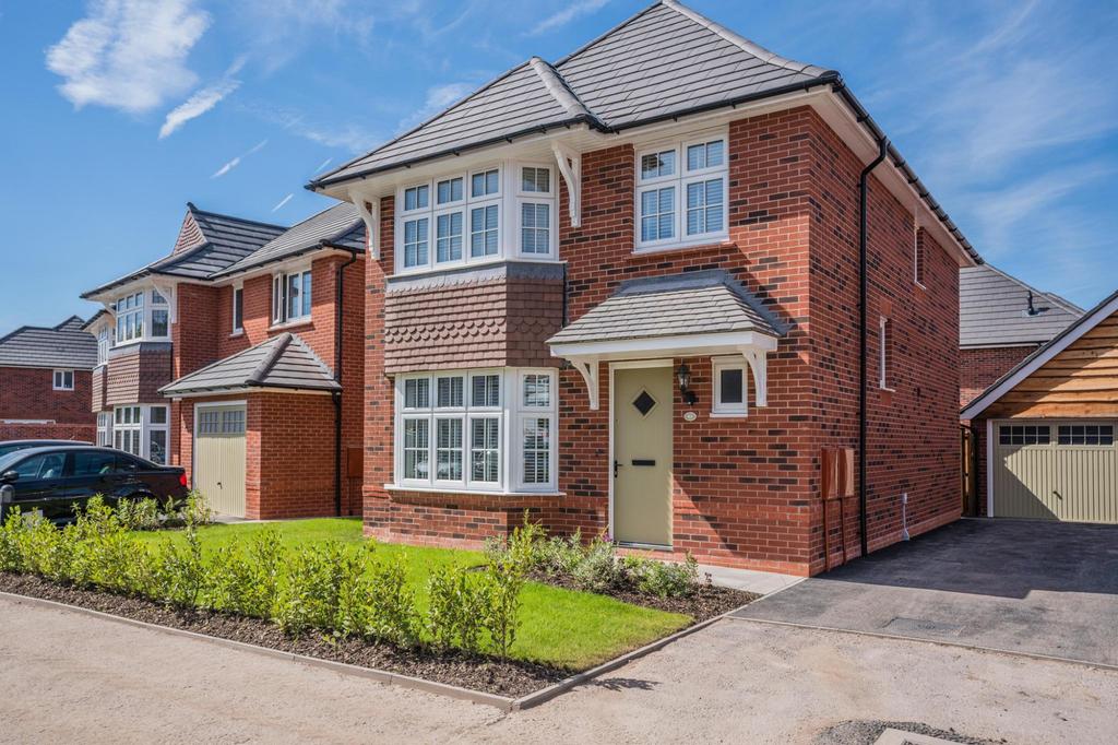 Dobson Way, Congleton, Cheshire, CW12 4 bed detached house £1,500 pcm